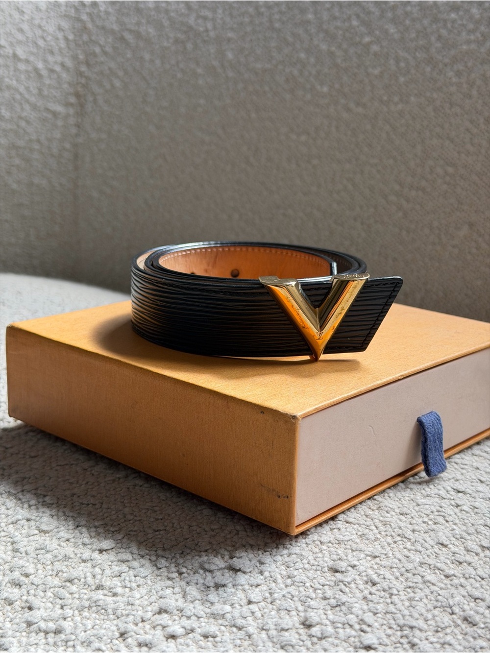 Louis Vuitton 30mm black Womens belt